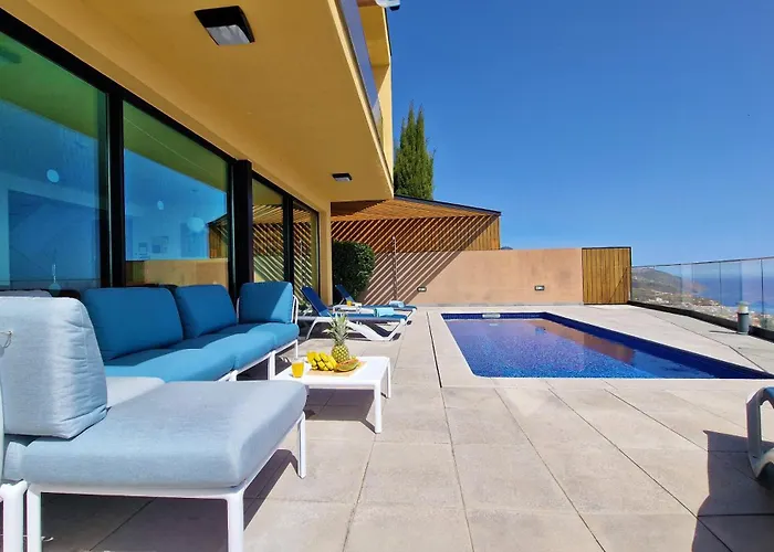 Eden Sun - A Modern Luxury Villa With A Panoramic View