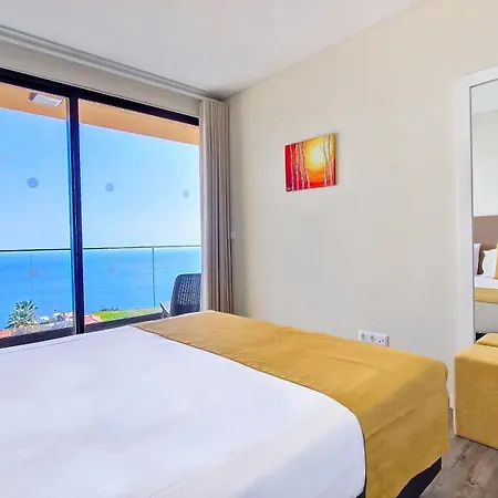 Eden Sun - A Modern Luxury Villa With A Panoramic View Prazeres Esterno foto